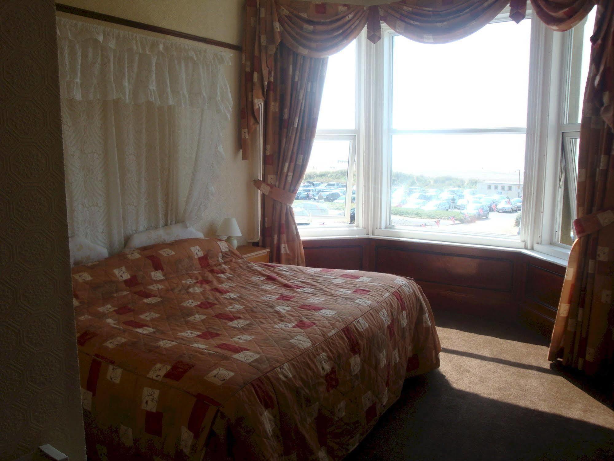 Monterey Beach Hotel Lytham St Annes Exterior photo
