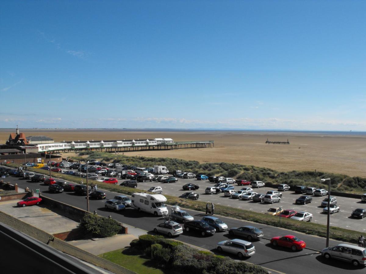 Monterey Beach Hotel Lytham St Annes Exterior photo